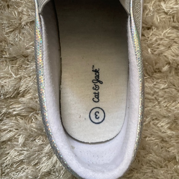 Girls iridescent slip on shoes - Picture 7 of 10